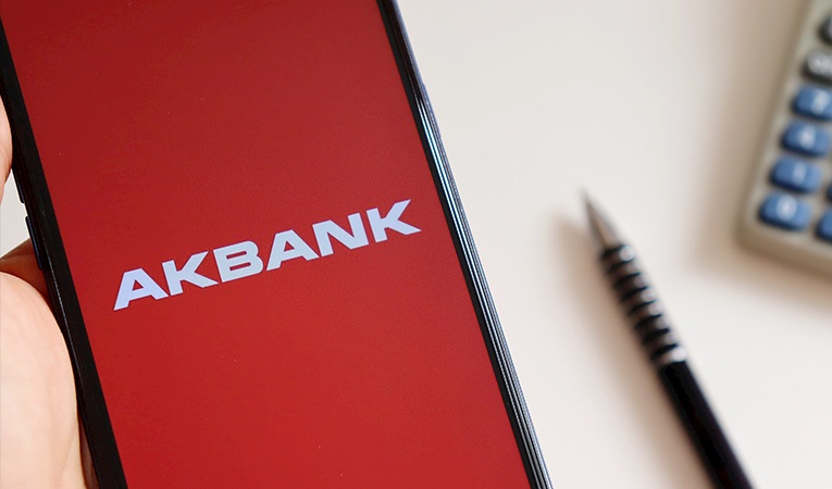 Akbank sendikasyon kredisini uzun vadeli yeniledi