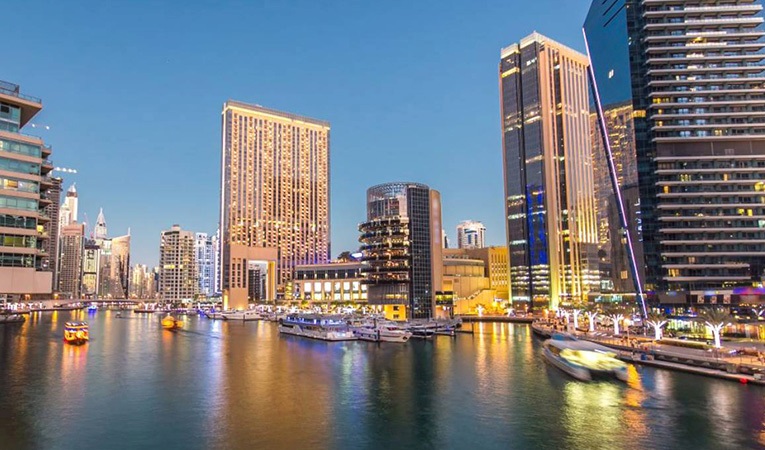 Microsoft, BAE'ye 7,9 milyar dolar yatırım yapacak