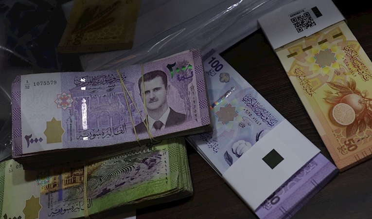 Suriye'de yeni banknotlar piyasaya sürüldü