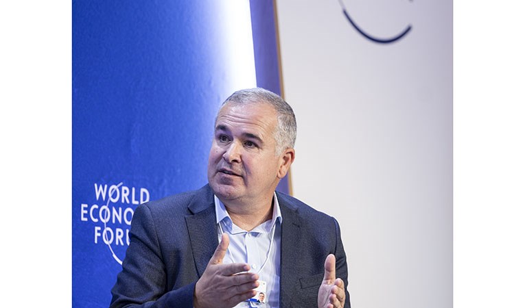 Sabancı Holding CEO'su Cenk Alper Davos'ta konuştu