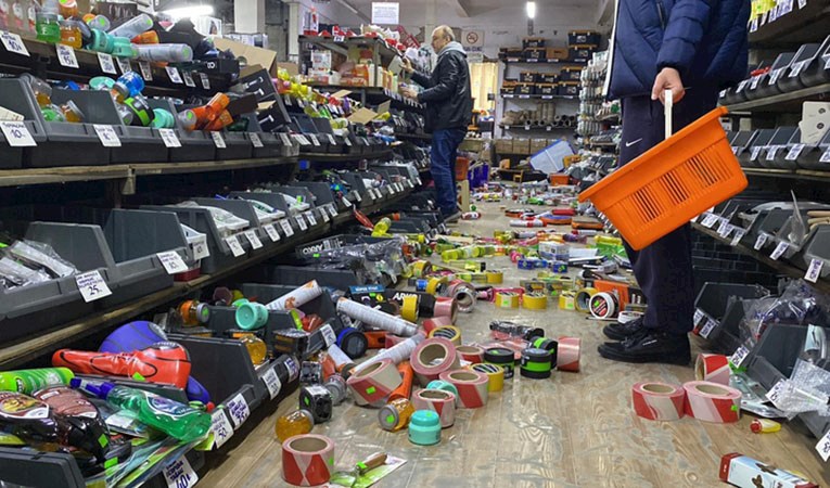 Deprem bölgesindeki ekonomik hayata OHAL düzenlemesi