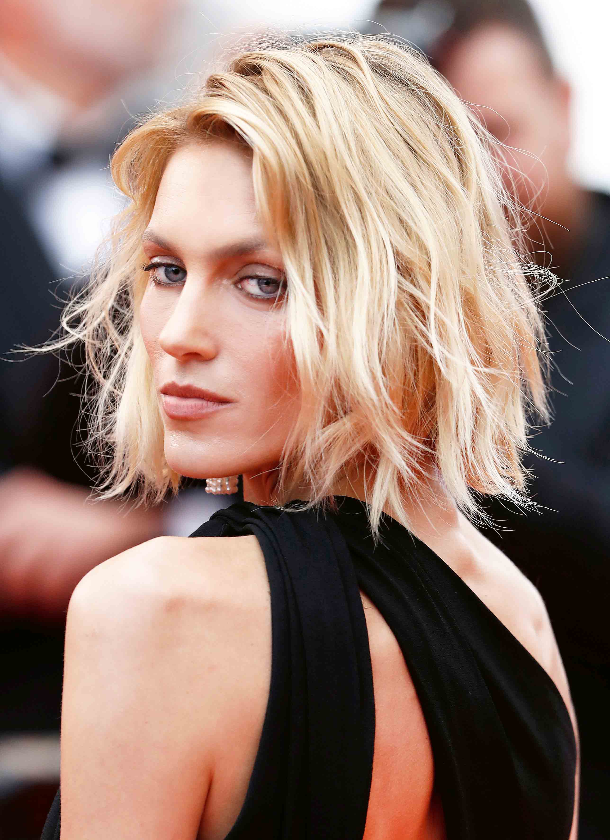 HAIR CARE HACKS FROM THE EXPERTS AND HAIR TRENDS OF THE YEAR