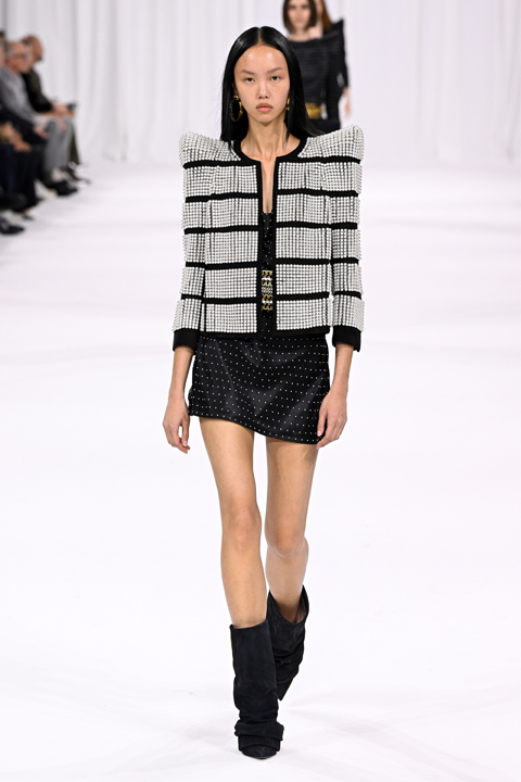 Paris Moda Haftası: Balmain İlkbahar-Yaz 2025 Defilesi / 4