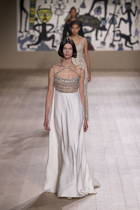 PARIS MODA HAFTASI: DIOR HAUTE COUTURE İLKBAHAR-YAZ 2022 DEFİLESİ  / 21