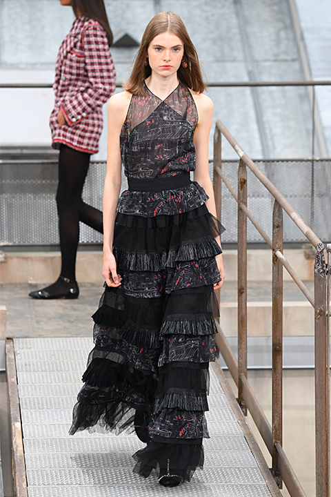 Hepsini istiyoruz! Sezonun elbise trendleri