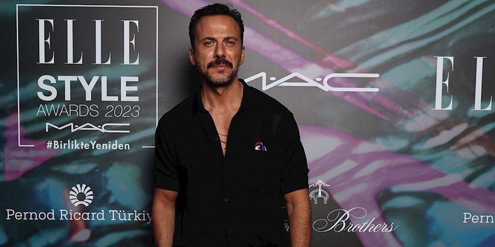 SERKAN ALTUNORAK KIRMIZI HALIDA