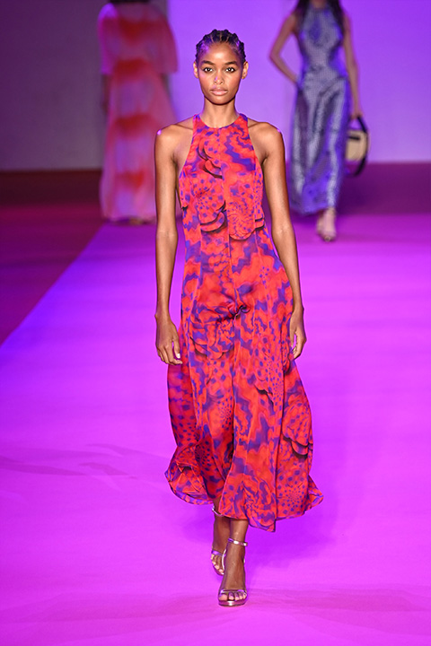 BRANDON MAXWELL İLKBAHAR-YAZ 2022 DEFİLESİ / 18