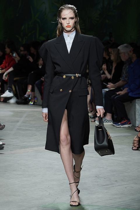 Hepsini istiyoruz! Sezonun elbise trendleri