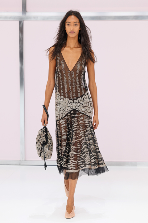 Milano Moda Haftası: Fendi İlkbahar-Yaz 2025 Defilesi / 4