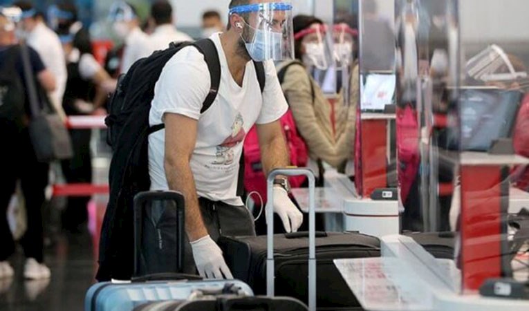 AB'nin 'aşılı herkese açık kapı' politikasına omicron engeli