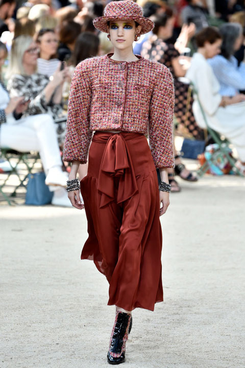 CHANEL 2017 SONBAHAR  / KIŞ HAUTE COUTURE DEFİLESİ / 4
