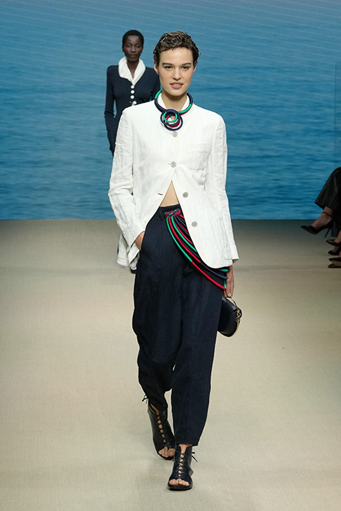 MİLANO MODA HAFTASI: GIORGIO ARMANI İLKBAHAR/ YAZ 2022 DEFİLESİ / 4