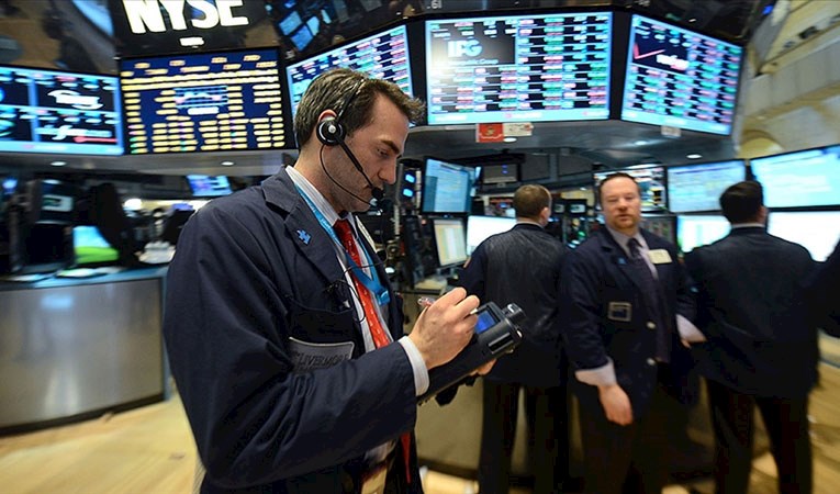 Küresel piyasalar karışık seyrederken, yurt içi veri gündemi