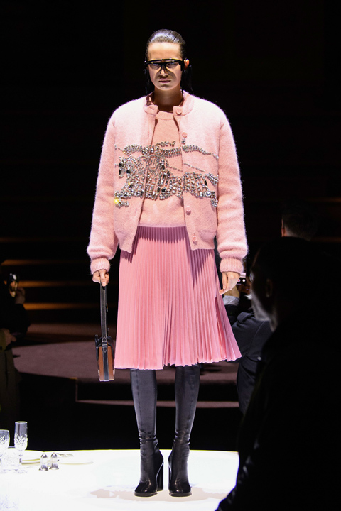BURBERRY’NİN SERT CAZİBESİ / 9