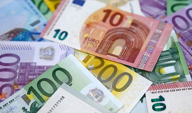 Euro Bölgesi üçüncü çeyrekte yüzde 12,5 büyüdü