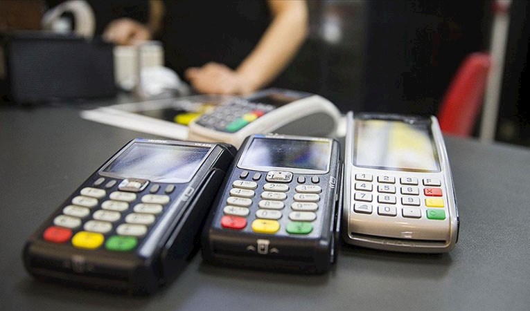 Tüketici en çok alışverişi cumartesi günleri 22.00 – 23.00 arasında yapıyor