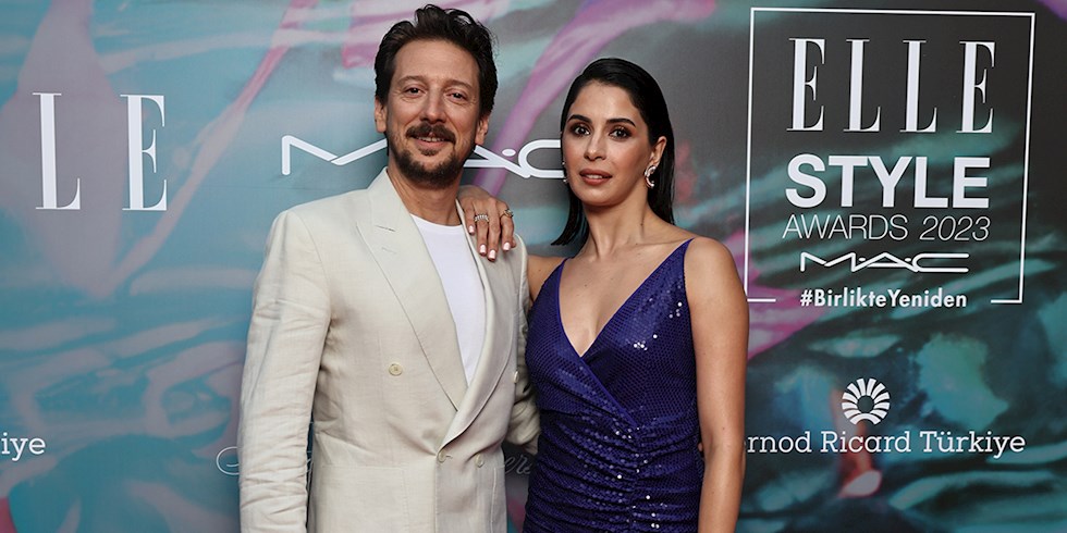 BEYZA ŞEKERCİ VE ENGİN HEPİLERİ'NIN KIRMIZI HALI GÖRÜNÜMÜ