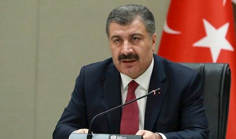 Sağlık Bakanı Koca'dan 'salgınla mücadelede simge bir gün' paylaşımı