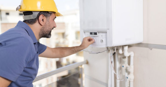 Balkondaki kombinin donmaması için neler yapılabilir?