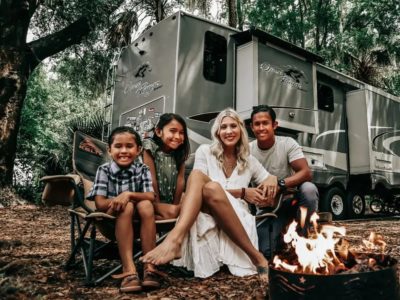 Çürümek üzere olan karavanı aldılar, eve çevirdiler: İşte son hali