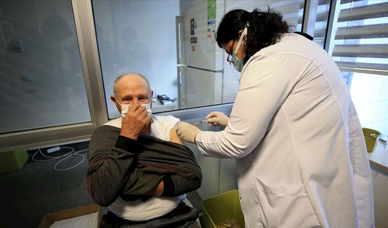 mRNA aşılı risk gruplarına hatırlatma dozu başladı