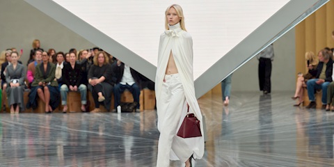 Canlı Yayın: Dior İlkbahar/Yaz 2027 Defilesi
