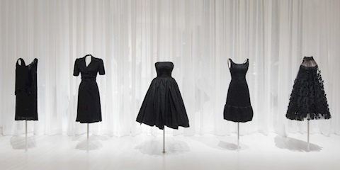 Bir Elbiseden Daha Fazlası