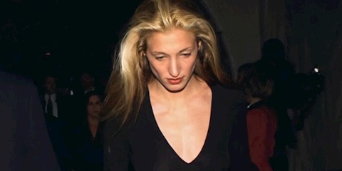 Carolyn Bessette-Kennedy’nin İkonik Parfümü