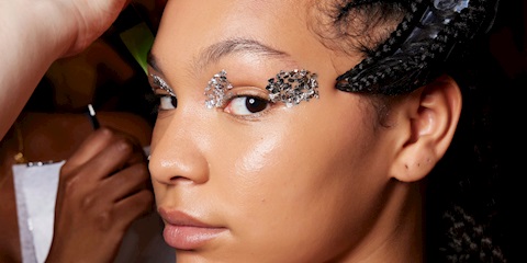 Parlama Zamanı: Işıltılı Farlar