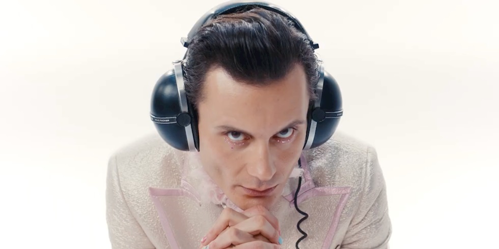 YILIN YÜKSELEN MODA TASARIMCISI: MUSTAFA ORAL ÜNLÜ