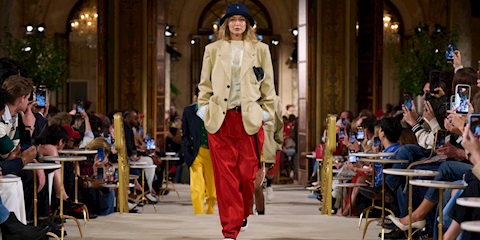 New York Moda Haftası Tommy Hilfiger İlkbahar/Yaz 2027: Amerikan Stilinin Güncel Hali