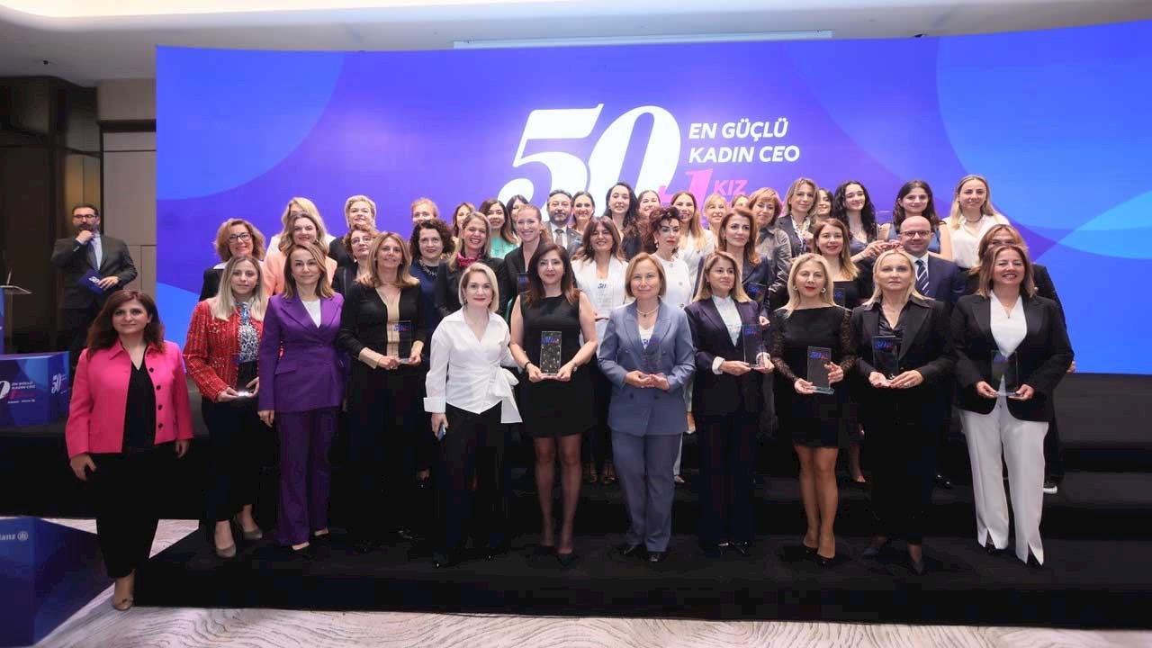 En Güçlü 50 Kadın Ceo Ödüllerini Aldı Haberi